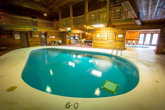 Northern Pine Inn Хейуърд Екстериор снимка